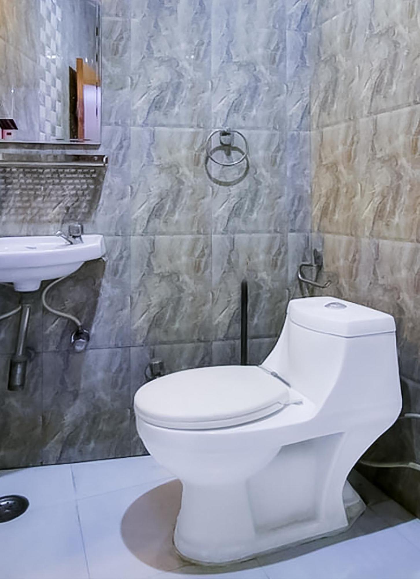 Mannat Stay Hotel - Laxmi Nagar Ню Делхи Екстериор снимка